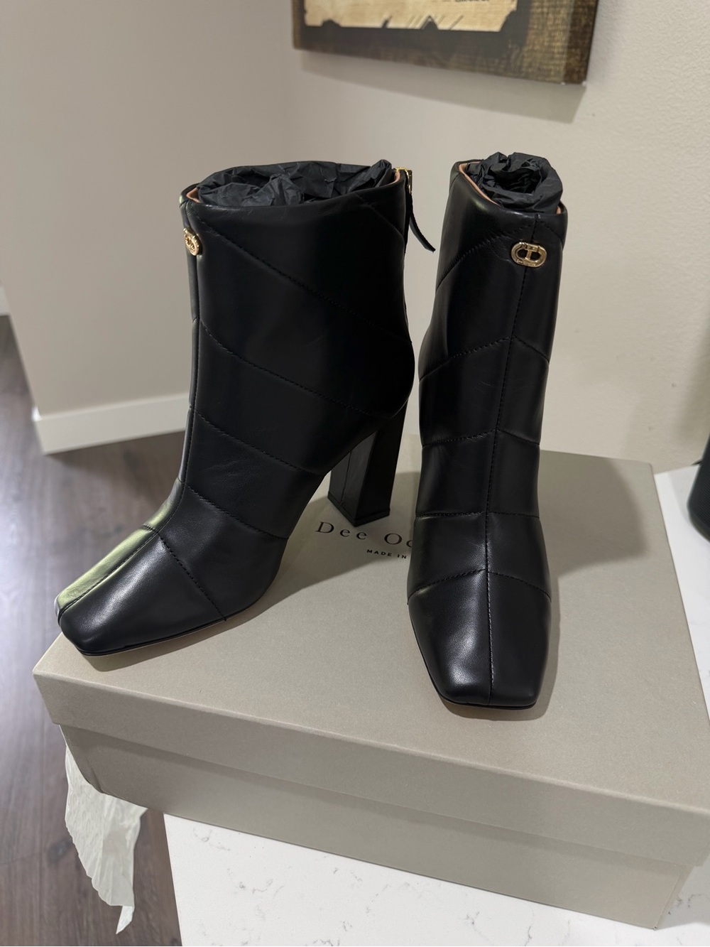 Dee Ocleppo quilted black leather booties size EU 37